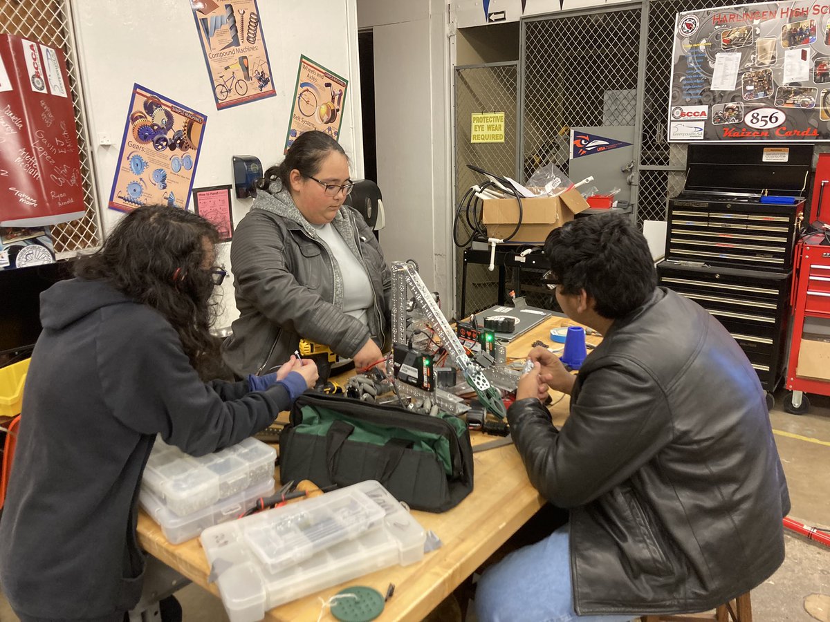 Daniel Guajardo tweet media