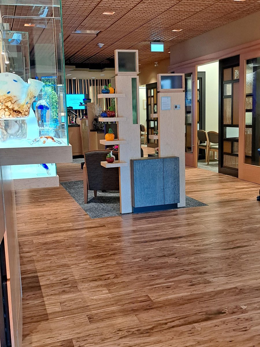 cooljazzer's tweet photo. .@BlueShoreNews #FinancialSpaExperience is rockin' in @LynnValleyLife Here's a video tour of the new Lynn Valley #FinancialSpa https://t.co/DQTwtnlUS5 & a few others; Kerrisdale https://t.co/HLdRmOvxwh Burnaby https://t.co/op3tMroq4Z BlueShore Centre https://t.co/gmJFg8oOH1 Enjoy https://t.co/RAdx9lNErm
