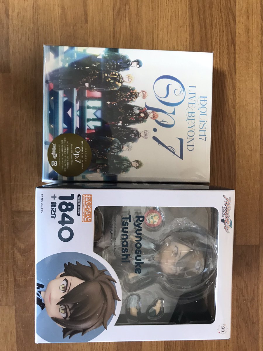 クリスマスコフレはあきらめた https://t.co/XKE0M1Omka