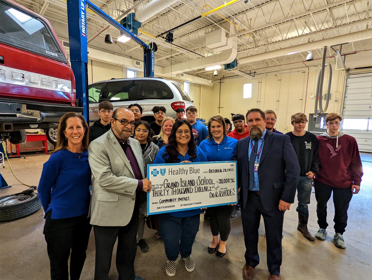 A big thank you to @HealthyBlueNE  for your generous donation of $30,000 to our <a href="/CPI_GI/">Academy of Technical Sciences</a> Automotive Pathway.