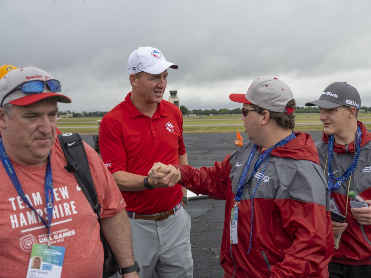 TextronAviation's tweet image. @NFL legend Peyton Manning shared his experience as the honorary chair for the @SpecialOlympics Airlift in June! Our customers provided athletes and coaches the opportunity to fly to the games on a private jet. Watch now at bit.ly/2022SOA.
  
#OneTxtAvTeam #SOA2022