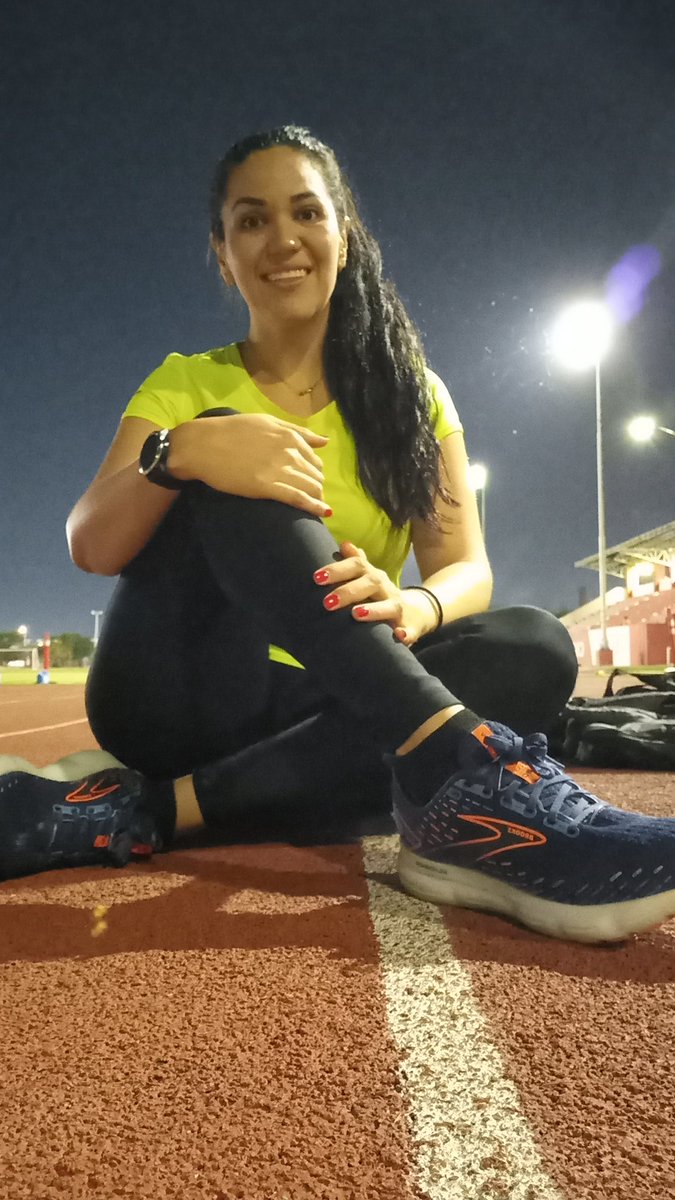 MMaridely's tweet photo. Jueves de pista โจ๏ธ
#training #runner #runnergirl #run #running #odrteam #LoveRunSmile #mpm22 #garmin #comunirunners https://t.co/HoJKFI6zzK
