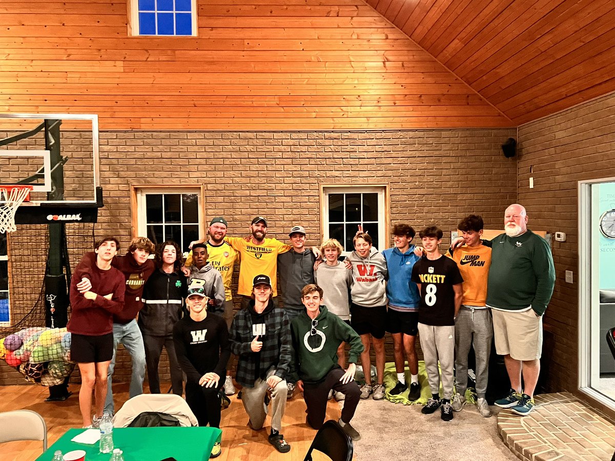 megsflynn's tweet photo. Excited for these boys and coaches as they head to Semi-State! ☘️ @WestfieldXCTF @rocksathletics #xcrocks #wws #whs #XC https://t.co/UQpkPKX48z