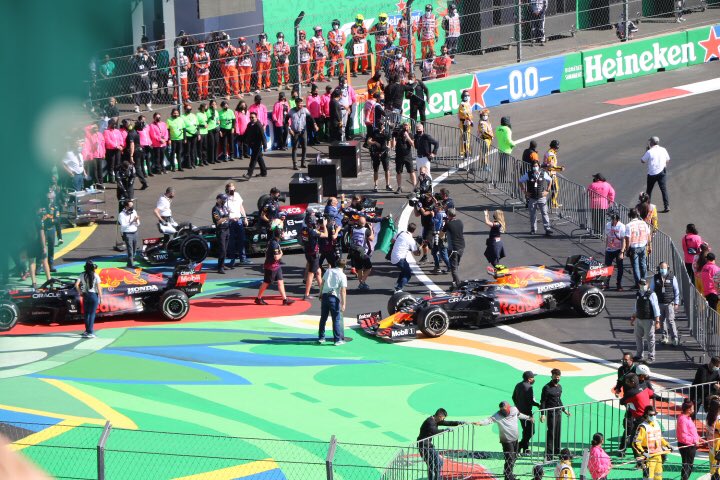 CarlaCarballido's tweet photo. @RacingTeamMx #ModoCheco #SeguroSeguro quiero ir al Gran Premio de Mexico por que quiero ver ganar a Checo, quiero vivir la adrenalina que solo da el deporte motor, amo la #F1 https://t.co/KoOFgh3cHv