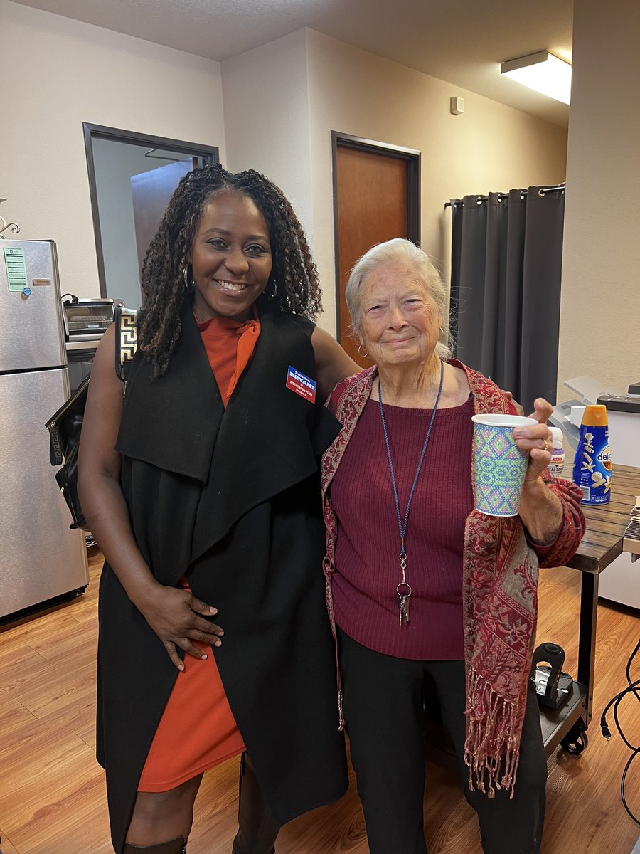 Sandrab32's tweet photo. Out in the Community 
#serviceaboveself
#servantleader 
#amvet
#bryantforbuda
VOTE Sandra Bryant for Justice of the Peace- Pct5
https://t.co/XyLVtM0xnx https://t.co/03wW7Bb85B