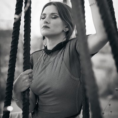 __aube__'s tweet photo. #NuevaFotoDePerfil https://t.co/9wXLm7Y12i