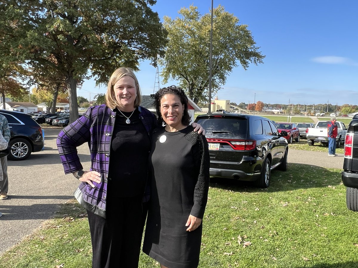 Great running into <a href="/nanwhaley/">Nan Whaley</a> on the campaign trail last weekend!
