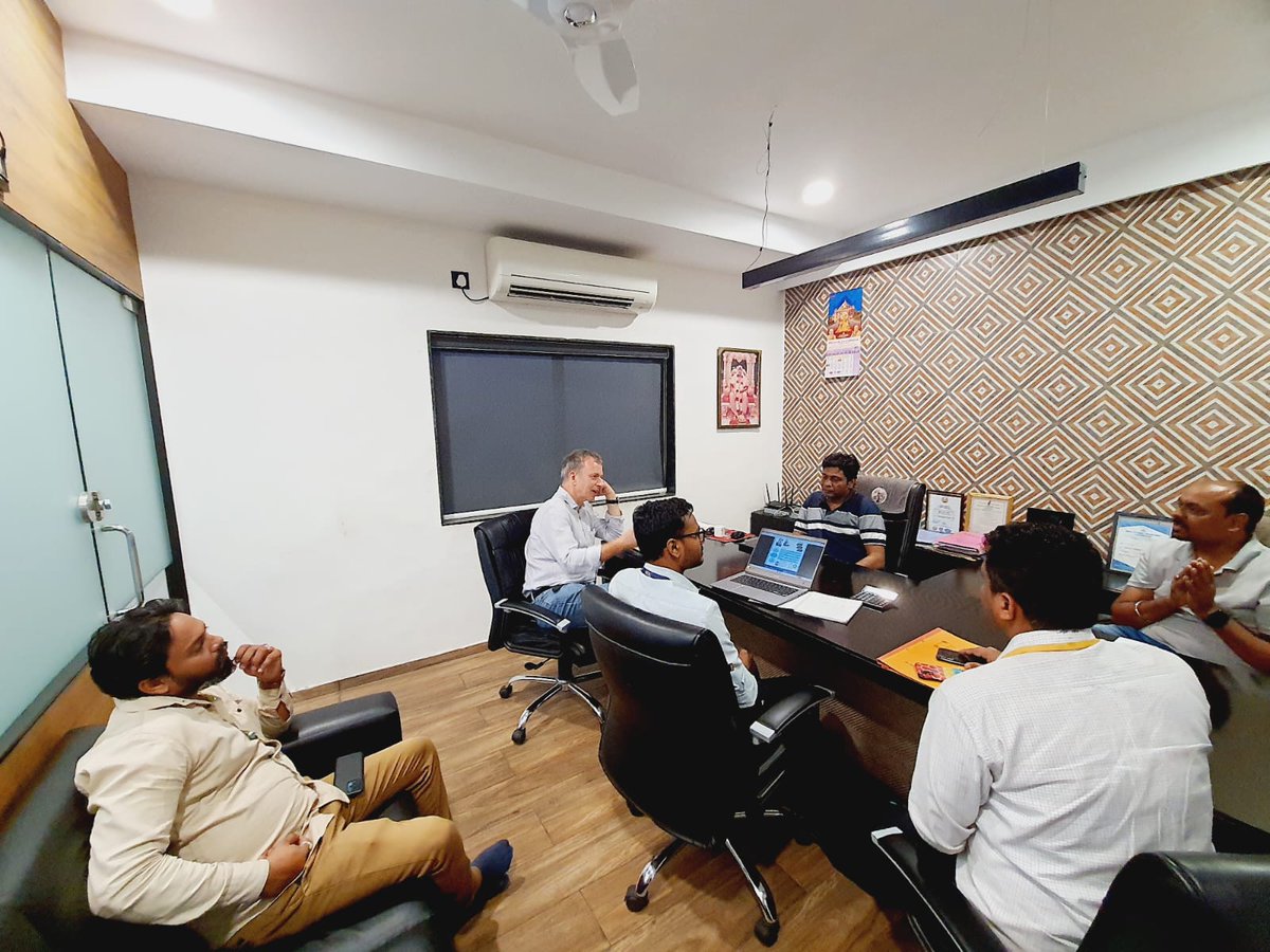 UNIDO_India's tweet photo. #EnergyEfficiency makes good business sense for #Ankleshwar 🇮🇳 #pharma #MSMEs as confirmed by entrepreneurs during site visit of @UNIDO_India, @EESL_India &amp; #DESL. New technologies were introduced under @minmsme @theGEF project. Learn more ⏩https://t.co/kLZ0khxiiV https://t.co/oBrs8NiUCo