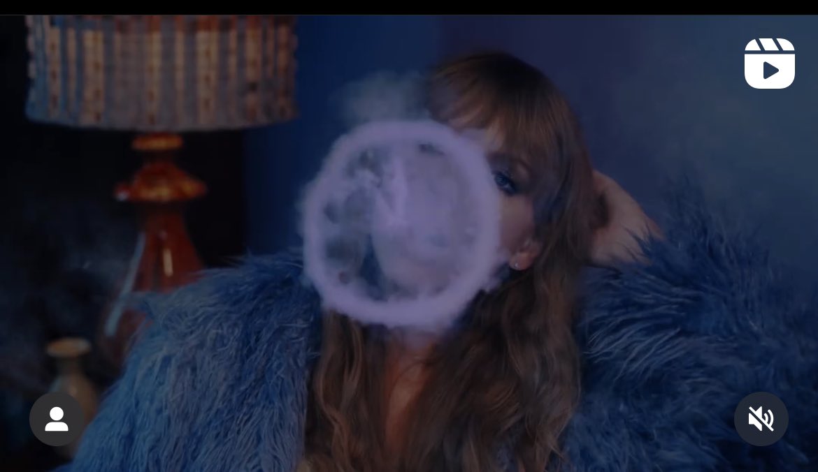 sparklysari's tweet photo. Are we sure this is @taylorswift13 cuz I’m pretty sure that’s Becky #midnightsTSnosleepover #tsmidnights @taylornation13 https://t.co/Am1mKXf2mr