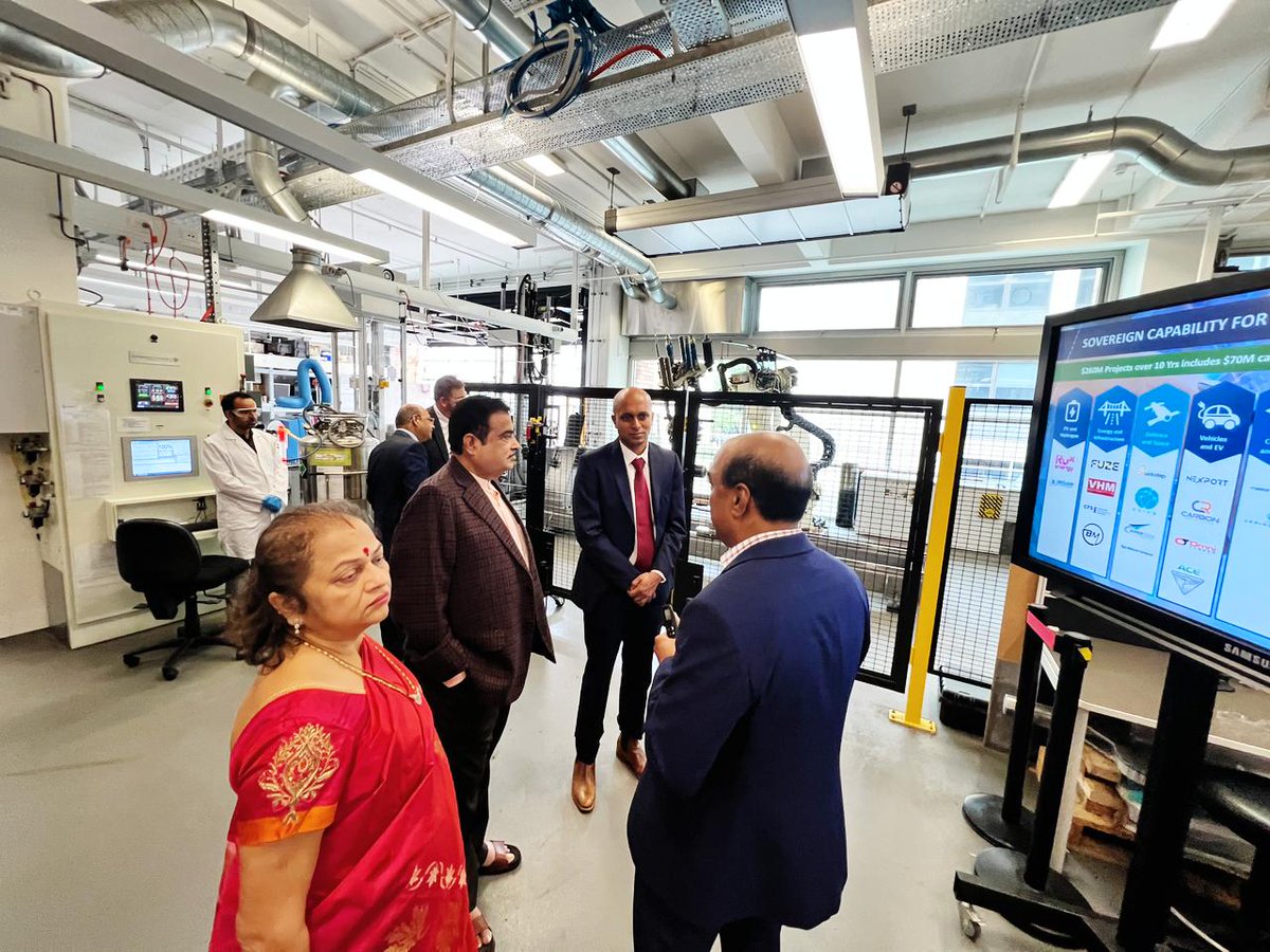 OfficeOfNG's tweet photo. Union Minister Shri @nitin_gadkari Ji visited the Research Center for Integrated Transportation Innovation (rCITI) at University of New South Wales, Sydney. @PMOIndia @IndianDiplomacy @MEAIndia @HCICanberra @cgisydney @UNSW @UNSWEngineering https://t.co/ytJmkoyhux