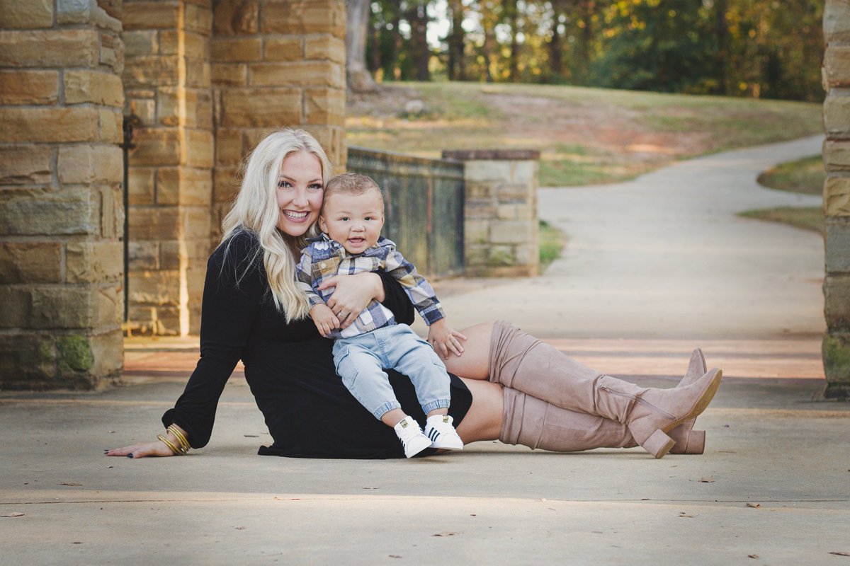 sutton_savannah's tweet photo. My World 🤍 https://t.co/ORk23n26TR