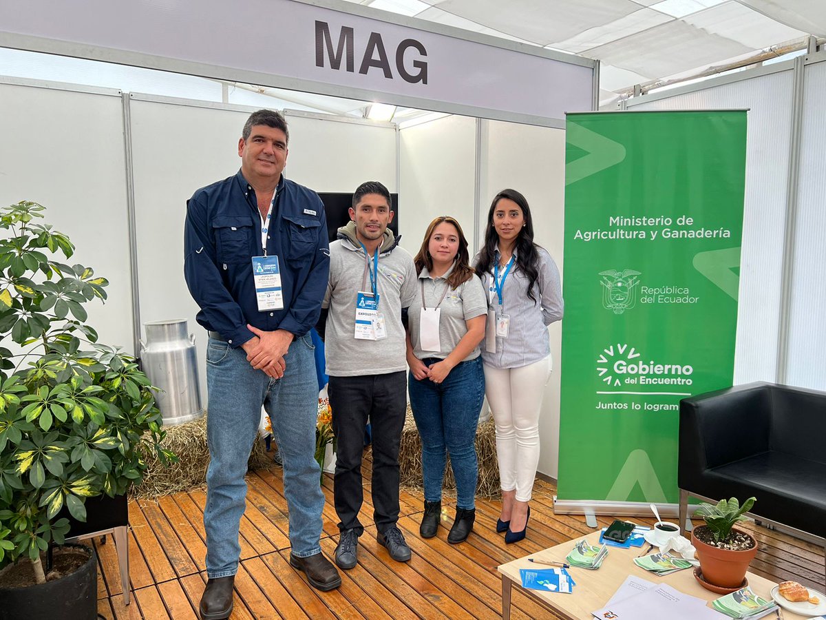 AndreaLemaAG's tweet photo. En el 2° día del Congreso Panamericano de la leche 🇪🇨#Fepale, personal del Proyecto Nacional de Reconversión y Sostenibilidad Ganadera fortalece sus capacidades en "Producción Lechera Sostenible". Además intercambia experiencias sobre sistemas productivos con países de la región. https://t.co/5aYKvDrHVU