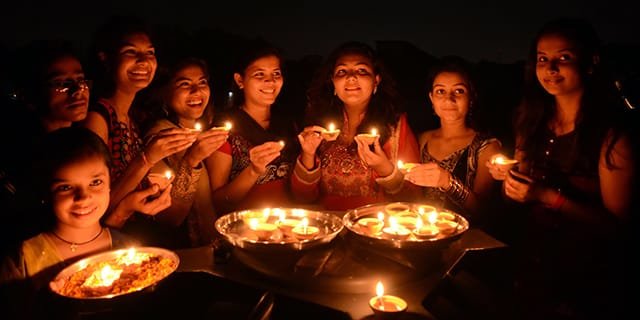 To Understand True Nationalism &amp; to promote safety of our nation, please order  Halal jihad Granth
 Help Hindus to help ourselves
Halal Mukt Diwali
#Ye_Diwali_Hindutva_Wali

<a href="/HinduITCell/">Hindu IT Cell</a>
<a href="/ajayamar7/">अजय केडिया🇮🇳 Ajay Kedia</a> <a href="/aryavratvijayat/">Shweta Parekh</a> 
<a href="/AnnapurnaUpad13/">Annapurna Upadhyay</a> 
@SimpleDimple05 @Govindmisr
<a href="/Cool_Bhakt/">Akks_ 🇮🇳</a>