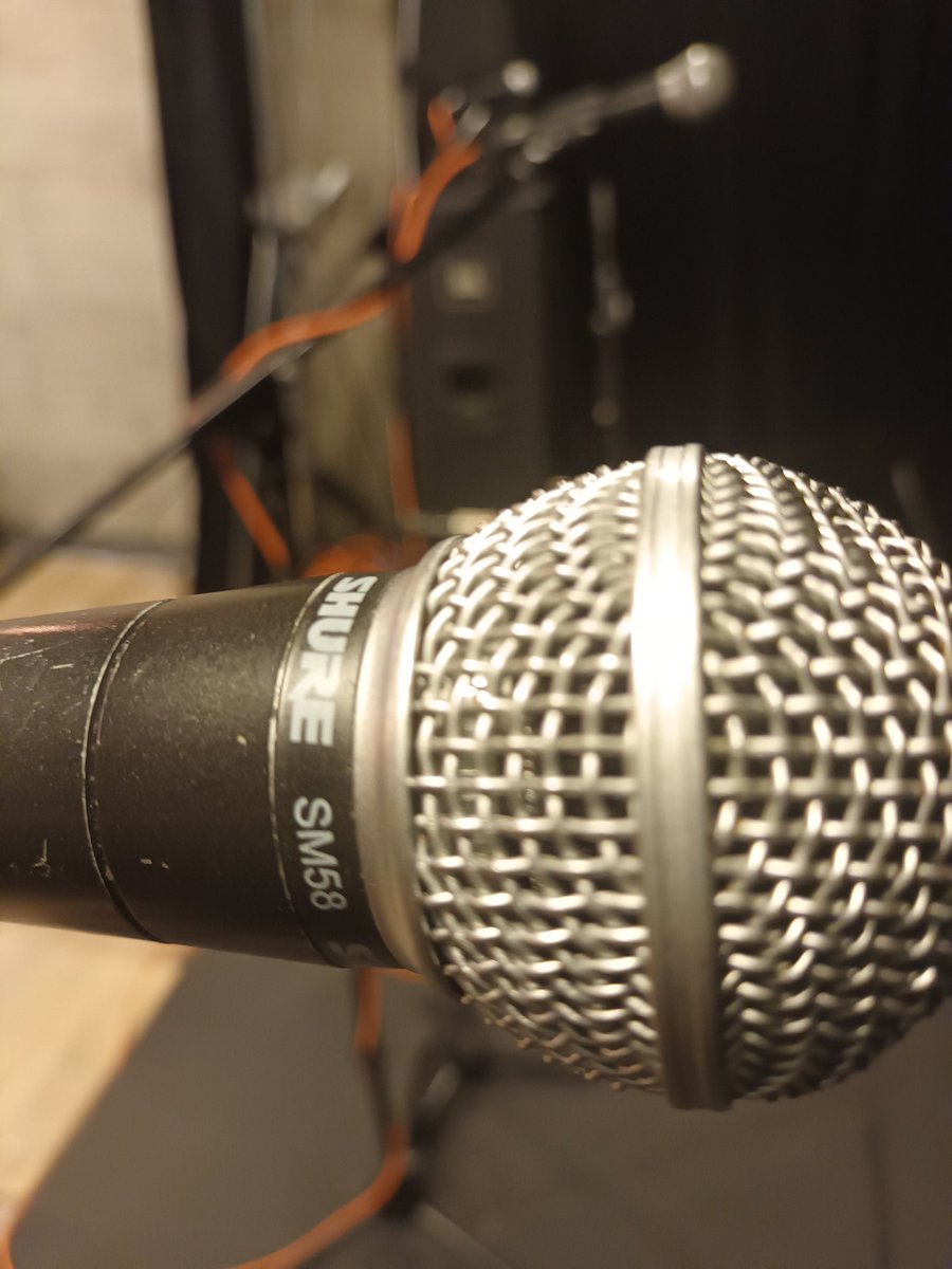 pieza_estudios's tweet photo. Seteo listo para hacer mix de sala del concierto de #LaJunta mañana en @TermCoyoacan 🎶🎵🙏🎶🎵
🎛 @YamahaCommAudio
🎙 @Electro_Voice @NeumannBerlin @shure @shuremx
.
.
.
.
.
#enpieza #audioenvivo #concierto #foh #jbl #rnd #rupertneve
#venue https://t.co/cByA58paHq