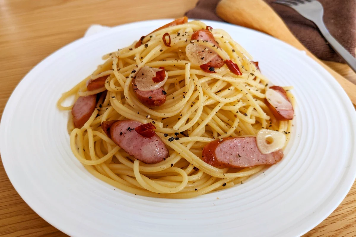 和風でほっこり。「ウインナーめんつゆペペロンチーノ」。