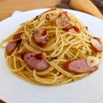 和風でほっこり。「ウインナーめんつゆペペロンチーノ」。