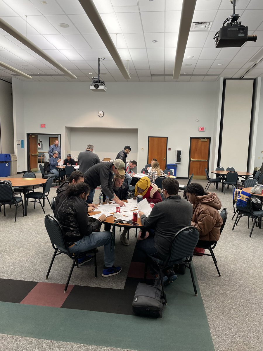 Our Bid Day Simulation is back!!! This time we’re at <a href="/CinStateCollege/">Cincinnati State</a> Numbers are being crunched. #getlow @DGFCPE <a href="/HenryFrondorf/">Henry Frondorf</a>