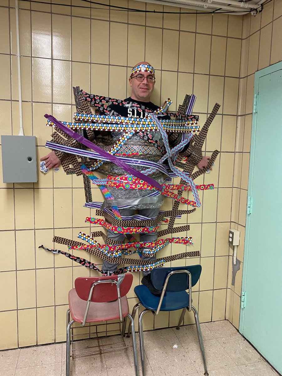 SITech_HS's tweet photo. Feeling $TUCK today … #StuckForABuck that is. Today, as part of of the @SITech_HS @SITech_SO #SpiritWeek, which also served as a fundraiser for the #RotaryInteract Service Learning club. Was so much fun to #hang out for a while. 🥸 @CSD31SI #ElevateD31 https://t.co/IbLAHKBEQM
