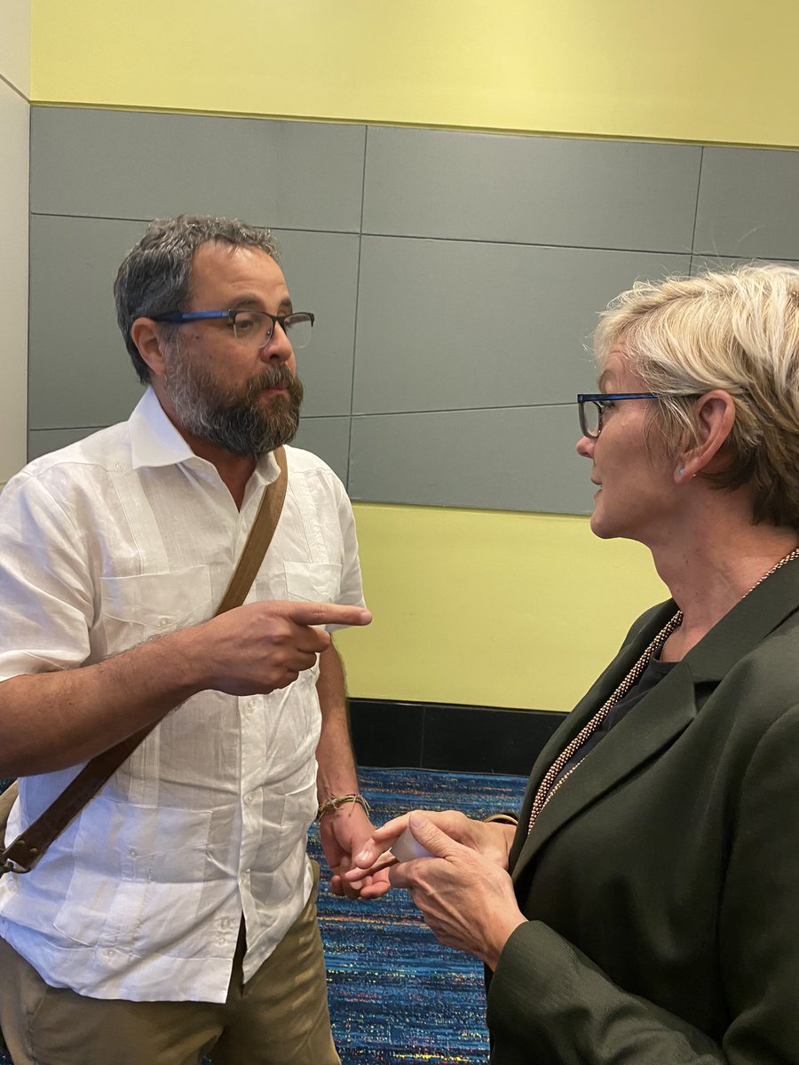 casapuebloorg's tweet photo. El modelo energético de Casa Pueblo está sobre la mesa, en 🇵🇷 y con 🇺🇸. Agradecidos de la invitación y apertura de Jennifer Granholm, Secretaria DOE. La insurrección energética continúa. https://t.co/3GadlerOyr