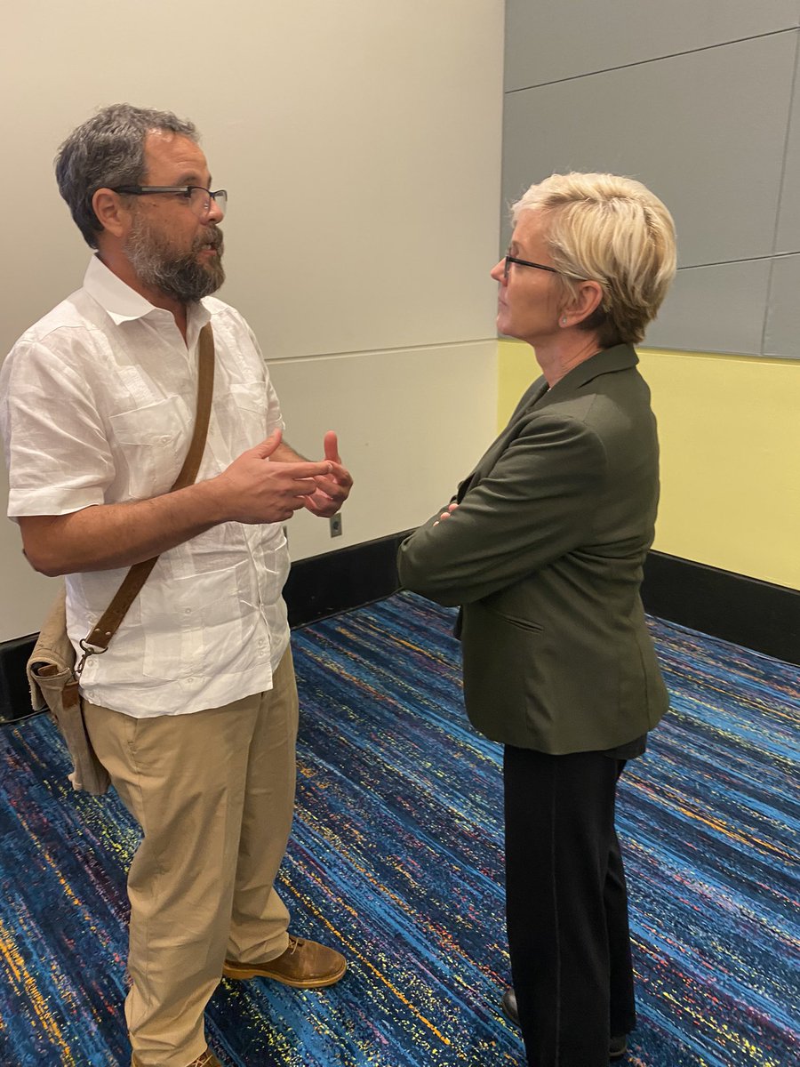 casapuebloorg's tweet photo. El modelo energético de Casa Pueblo está sobre la mesa, en 🇵🇷 y con 🇺🇸. Agradecidos de la invitación y apertura de Jennifer Granholm, Secretaria DOE. La insurrección energética continúa. https://t.co/3GadlerOyr