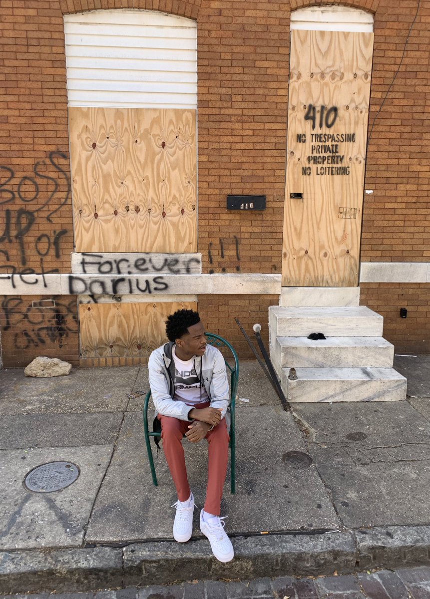 Lorr_tone's tweet photo. My Whole Block Vac I’m Tryin Buy Dat Bitch 🏚 #BandUp💪🏾 #400 https://t.co/QsxTFAypeu