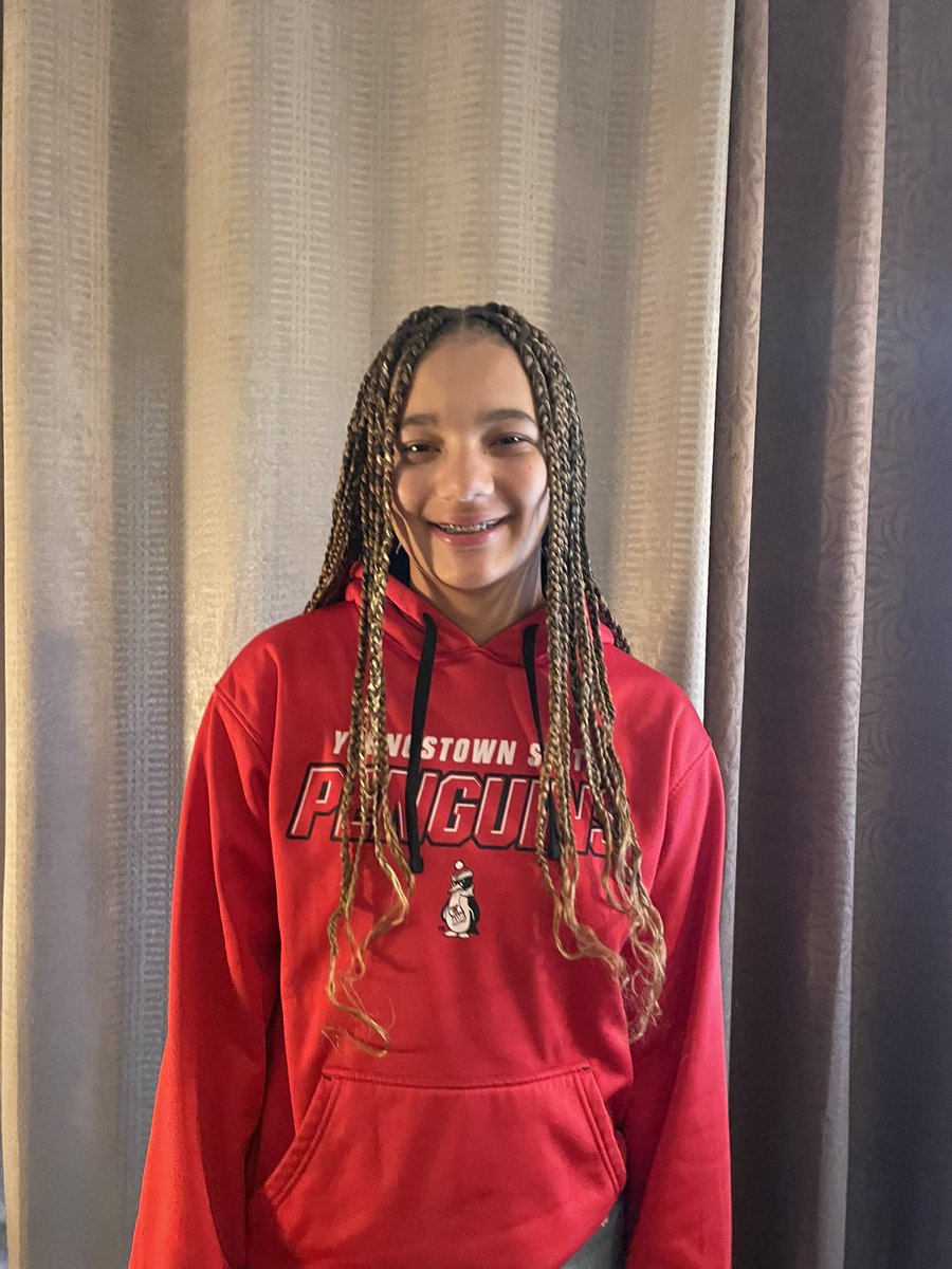 Aylaray06's tweet photo. So excited to announce my verbal commitment to further my academic and athletic career at Youngstown State University!❤️🤍 #GoYSU🐧🥎  @YSUSoftball @SoftballFitch @OhioOutlawsPope @YSNLive_com https://t.co/NXcXJGgwZ4