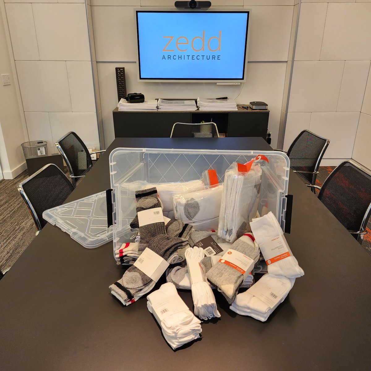 zeddarchitect's tweet photo. We've taken the 519 pledge again this year with @519pursuit to gather socks for the homeless folks in London. If you would like to help fill our bin you can drop your sock donation off at our office at 627 Maitland St (unit Z) until Nov 14. White cotton socks are preferred. https://t.co/Q1WFWCvYsY