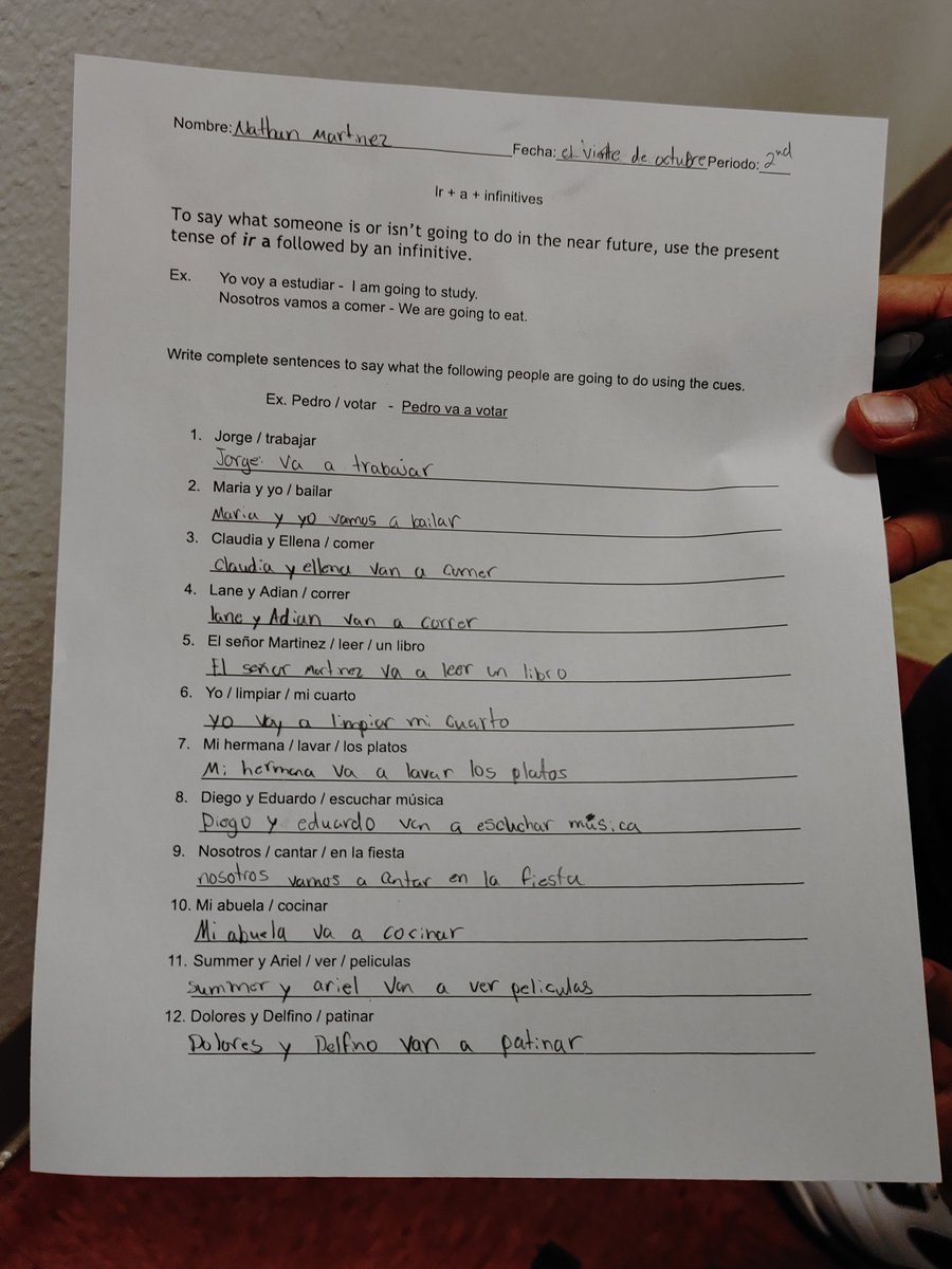 bestoutuber's tweet photo. @Ninja50Fan Had to copy answers from Spanish class https://t.co/1lyMZhPi0h
