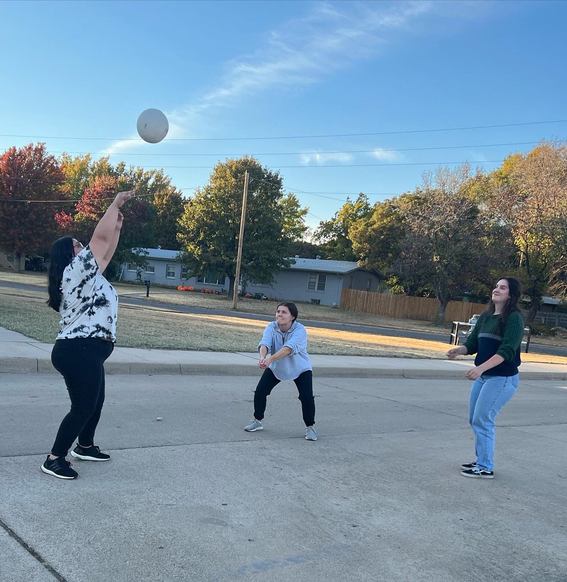 pvmiddleusd259's tweet photo. You can’t say your serious about a staff vs student volleyball game unless you’re training in the parking lot after school 👀

#wpsproud #pvmsproud #volleyball #staffvsstudent https://t.co/iLy7NB1zq3