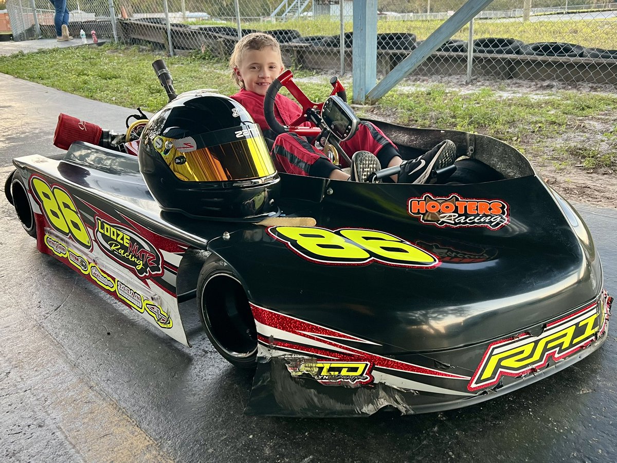 G14_Racing's tweet photo. This weekend!! 2 races left to see whoโs the fastest asphalt Rookie in Florida!! #letsgo #di9 #Hootersracing #Hooters #onRailz #ERC #RAILZ #G14Racing #TeamLoozenutsracing #fastkids #karting #kartracing #Racing #gokarts https://t.co/WXtpppnjBy