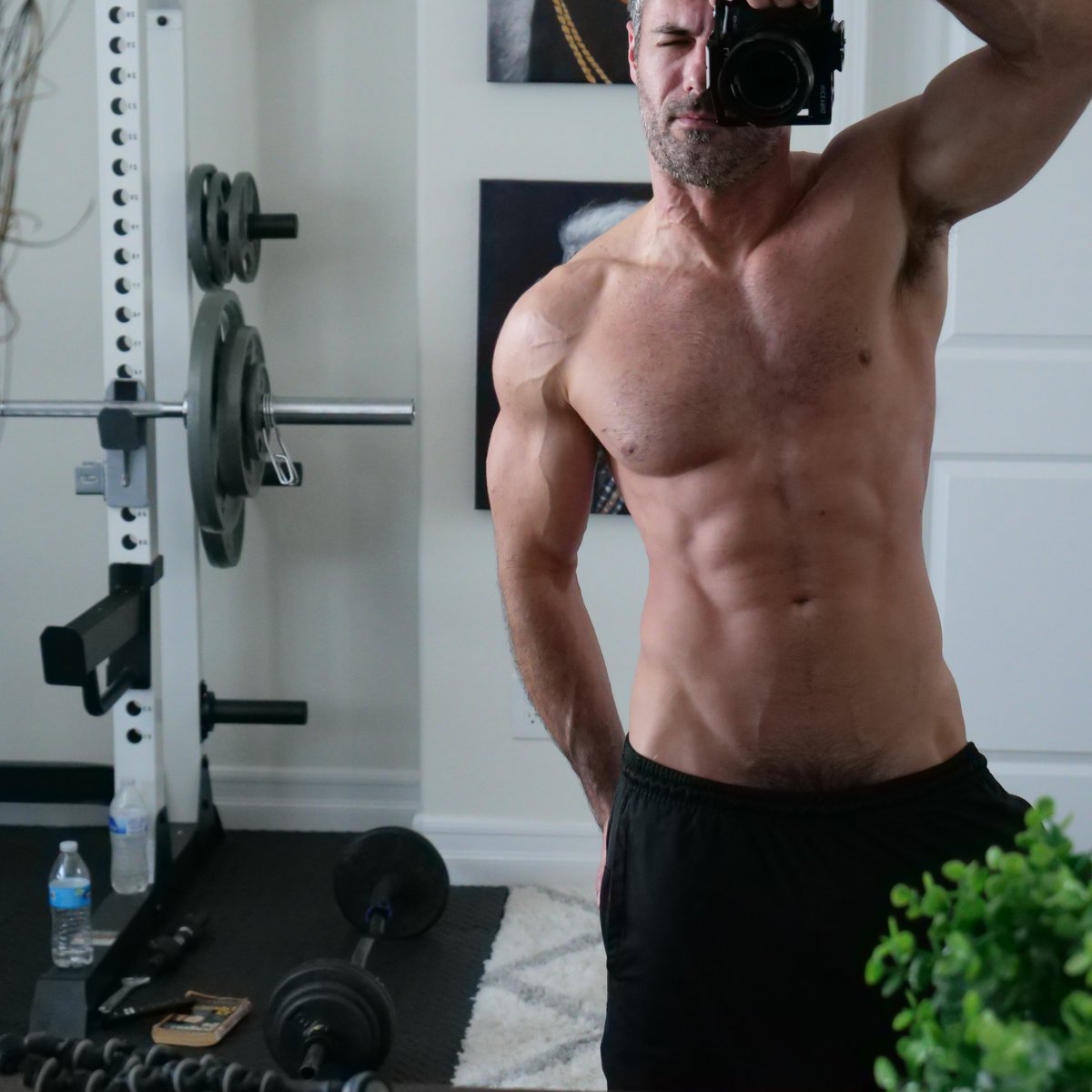 Brock Cooper 🍻 on Twitter: "Now that I have your attention... 👇GO FOLLOW!!👉@justgoodsex👈 👆"