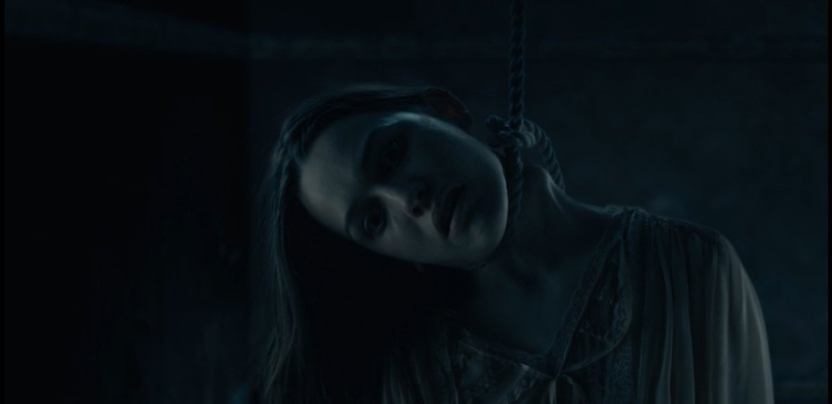 bestoffhaunting's tweet photo. hill house                        bly manor https://t.co/kYt0hizQob