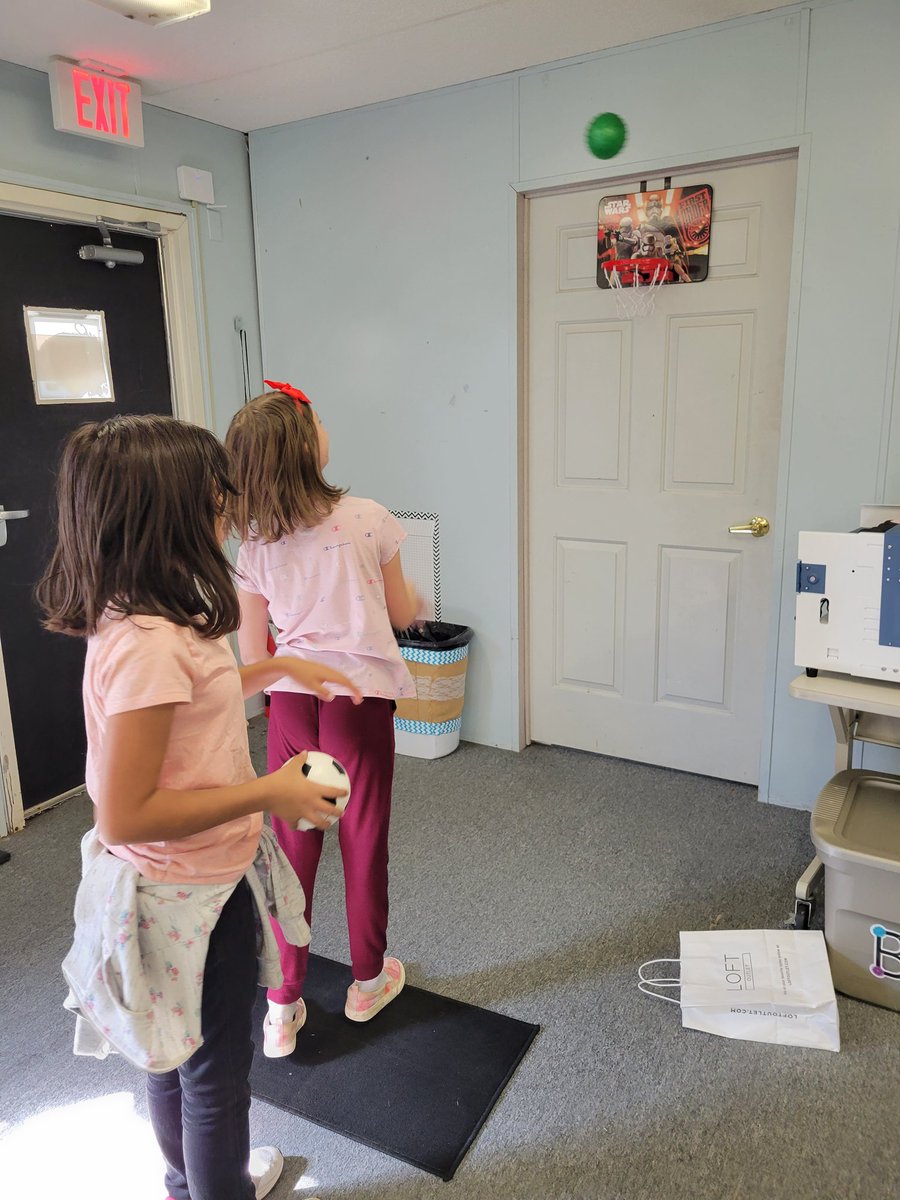 Mandy Franks tweet media