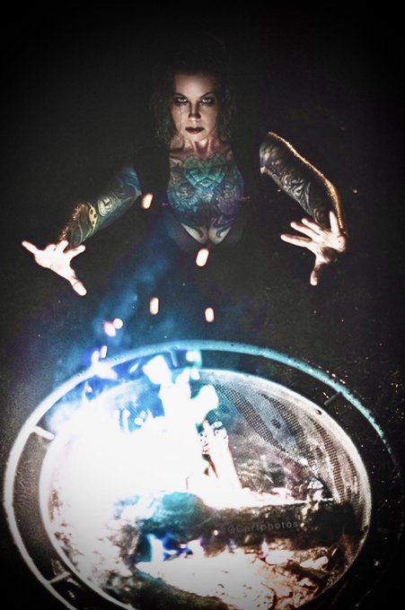 Fire in the rain https://t.co/Zfpt91OWn6<a href="/tag/pawg"class="tags"><span>#pawg</span></a><a href="/tag/milf"class="tags"><span>#milf</span></a>