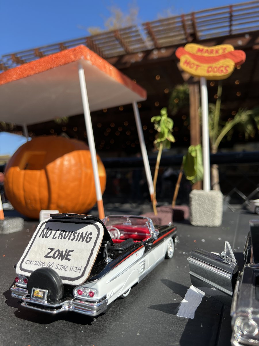 CMRaulPeralez's tweet photo. Thanks to my table mates from @kiewit Construction for putting in the winning bid to take our pumpkin home, and kudos to SVCN for another successful event celebrating our local #nonprofit community! #bog22 #cruisingisnotacrime #eastsanjose #essj #lowriders #cruising https://t.co/7CcJJszWlN