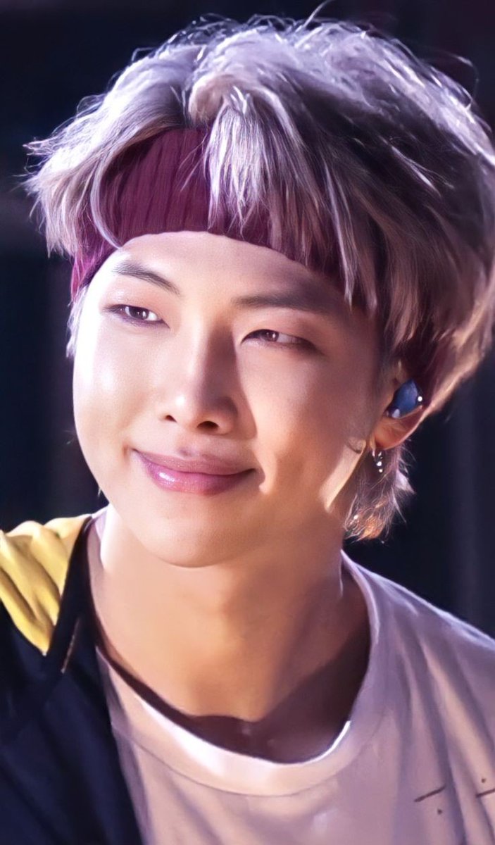 MayadelRosario6's tweet photo. I'm voting for BTS for Favorite Pop Duo or Group at the #AMAs2022 #BTS @BTS_twt https://t.co/j0DE0WfCW4