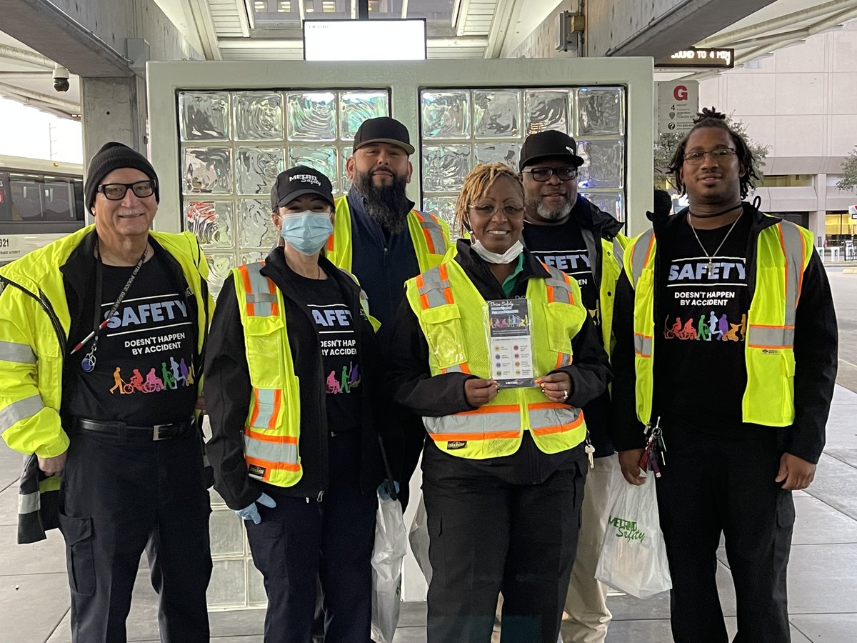 METROHouston's tweet photo. METRO Bus Safety Officers were out early this morning at the Texas Medical Center Transit Center sharing life saving tips to the public and METRO employees about the importance of Pedestrian Safety Awareness. #VisionZeroHouston ^K https://t.co/RbIJw9Ac5n