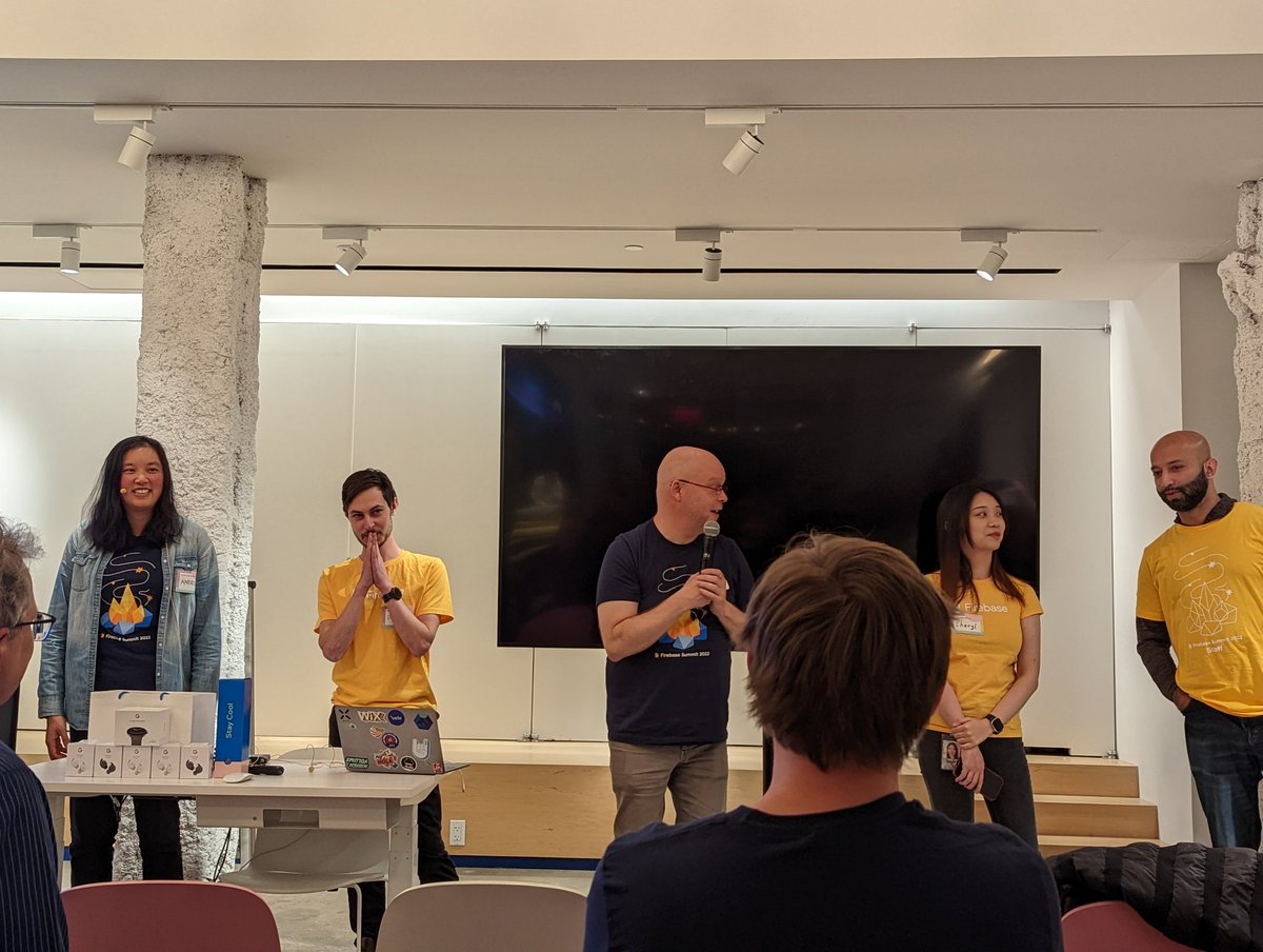 moon's tweet image. Q and A #firebasedevfest #Flutterdevfest @gdg_nyc @DevsOnWix