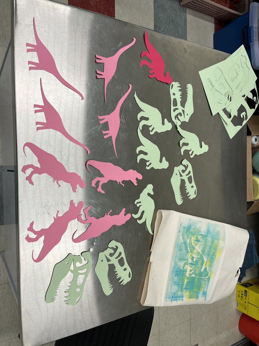 Carrieling4's tweet image. Year 4 IPC #Makerspace Design and Tech by #Cricut Maker from beginning to finish. Their dinosaur #blockprints look gorgeous! @HISEdTech @CricutUK