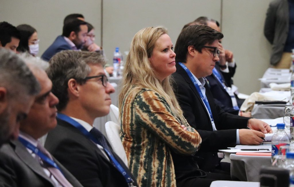 La tecnología transforma vidas y genera oportunidades.

Con apoyo de <a href="/Hispasat/">Hispasat</a>, empresa de servicios de conexión satelital, llegamos a más lugares en zonas rurales del 🇪🇨. Más de 500 estudiantes y 5 comunidades acceden a nuevos conocimientos y telemedicina. Gracias @aborrerovega.