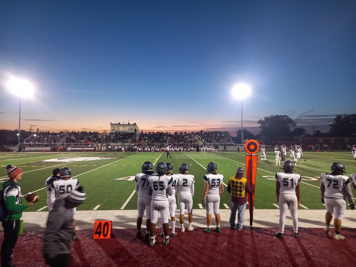 Epchs231's tweet image. End of 1st quarter. Mustangs still lead 15-0. #epfootball