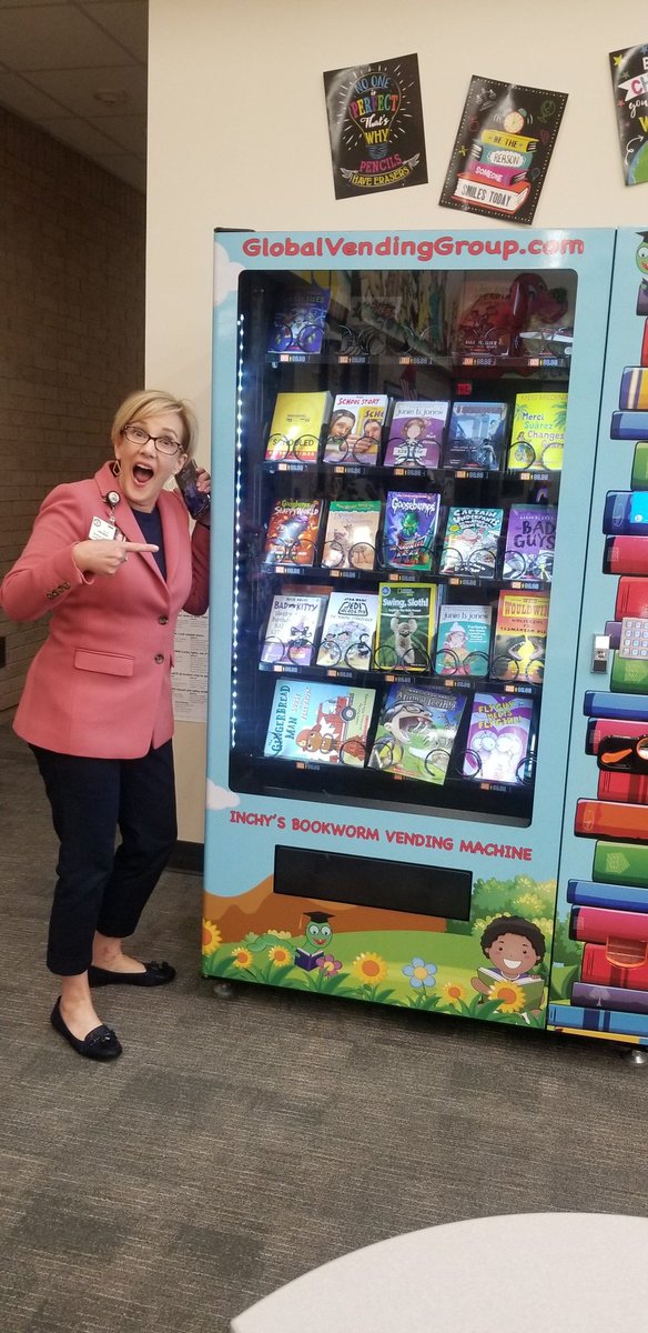 CFISDEmmott's tweet photo. What a pleasure to share our Eagles with the FABULOUS Ms. @JulieHinaman! Thank you for visiting &amp; bringing such joy to our hearts. "Watching you in action" with our students was top notch #eaglepride! 🦅 Can't wait to have you back for recess &amp; storytime. #letyourlearningGLOW https://t.co/cVZWMj8y1B