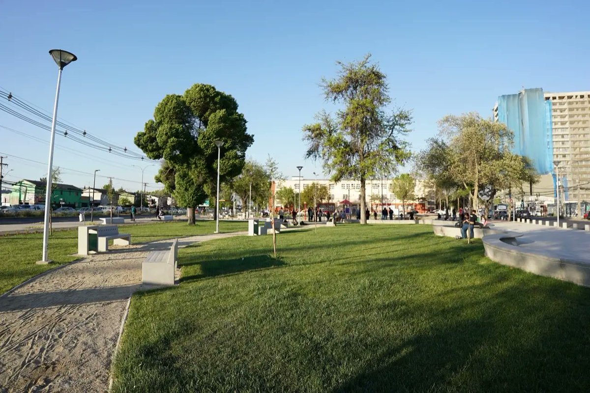 MuniCerrillos's tweet photo. Excelentes noticias para nuestra comunidad!!! 👏

Hoy asistimos a la esperada apertura de la Plaza Pedro Aguirre Cerda ❤️

La infraestructura, financiada por el @GobiernoRM finalizó su construcción y desde hoy ya puede ser utilizada por nuestra comunidad 💪

@facuse_lorena https://t.co/DoTlSldXAM