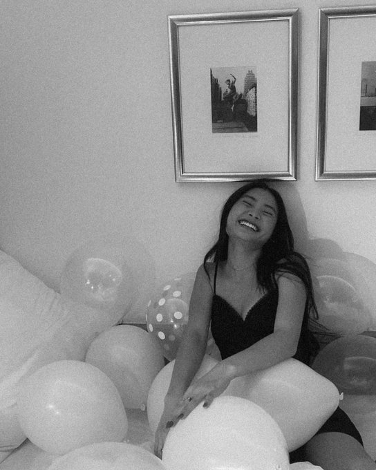 what comes after 21? 🍾  honoured and thankful to be spending my golden birthday here in berlin while<a href="/tag/loveintaipei"class="tags"><span>#loveintaipei</span></a>