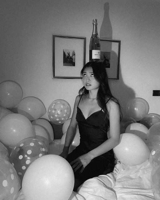 what comes after 21? 🍾  honoured and thankful to be spending my golden birthday here in berlin while<a href="/tag/loveintaipei"class="tags"><span>#loveintaipei</span></a>