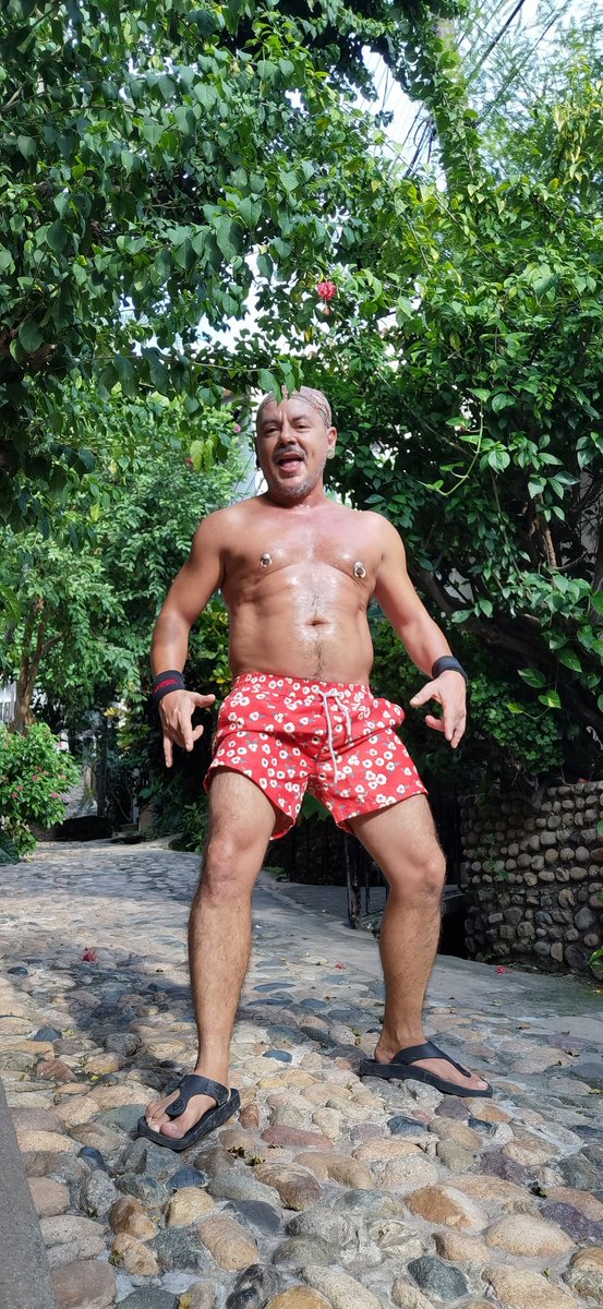 hectorbelloc's tweet photo. [I chose not to choose life.]

FullStory #hectorbelloc. com

I chose somethin' else... 🔶

.
#tropical #calisthenics #muscledaddy #afterworkout #allsweaty #pheromones #queerartist #queerdaddy #amapolas  #nipplerings #gaymustache #barechest #silverdaddy #zaddy #lovetool https://t.co/8SiL5CHbvl