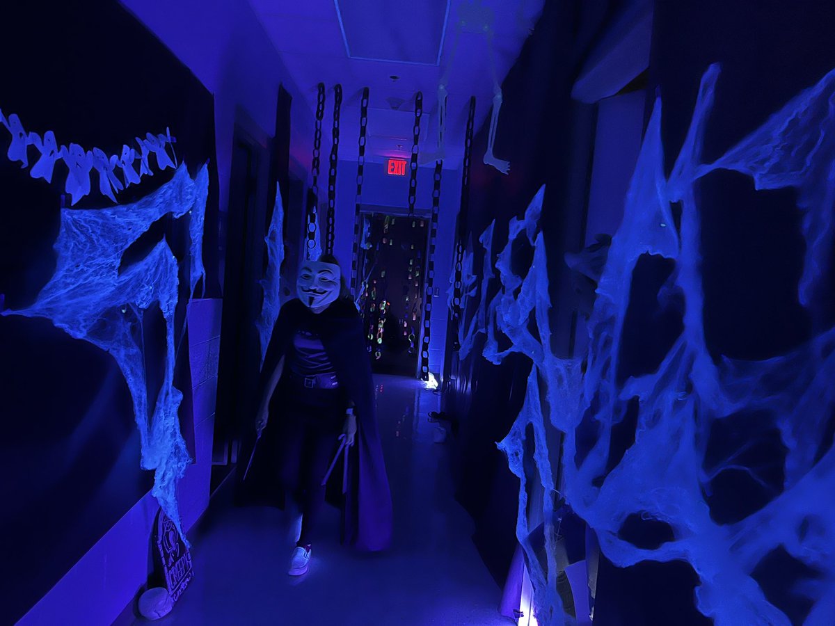 CD4ACE's tweet photo. It can be a scary proposition without a safe place to learn, explore and grow after school. Support after school programs in your area. Thank you Harlandale ACE for the spooky spectacular afternoon. Lights ON 2022!! https://t.co/DCDSnznDxq