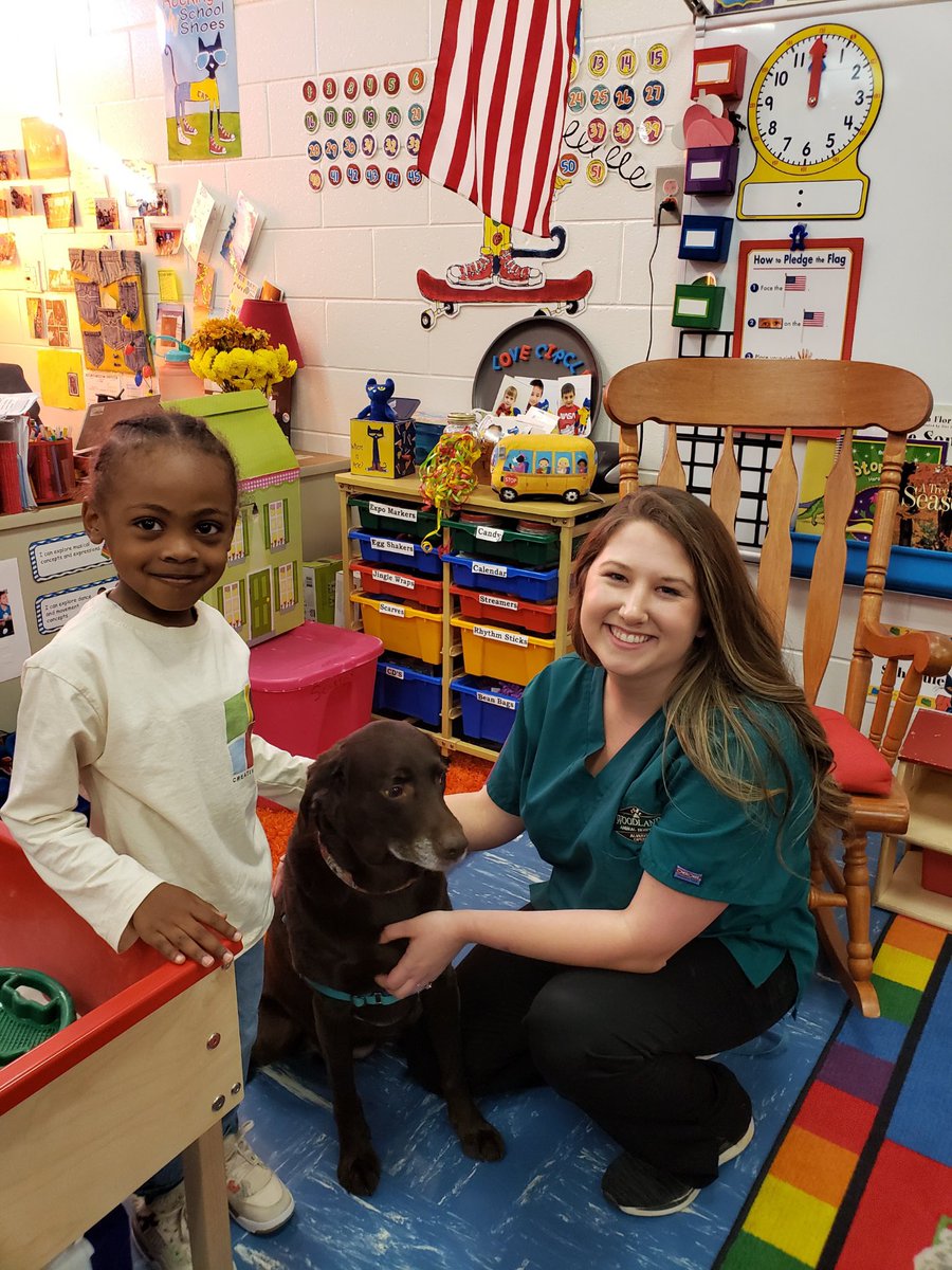 MtCarmelES_HCS's tweet photo. Pre-K had special visitors today: Mrs. Karli and Jessie visited. Mrs. Karli is a Community Helper!
@iammrsbolds @AntonioMattox2 @DrAttenyaScott @KrystalLRichter
#MustangsRock #CommunityBuilders #YouBelongInHenry @mr_bsclass #ExpectEarlyLearningHCS https://t.co/6kFbvtUaUv