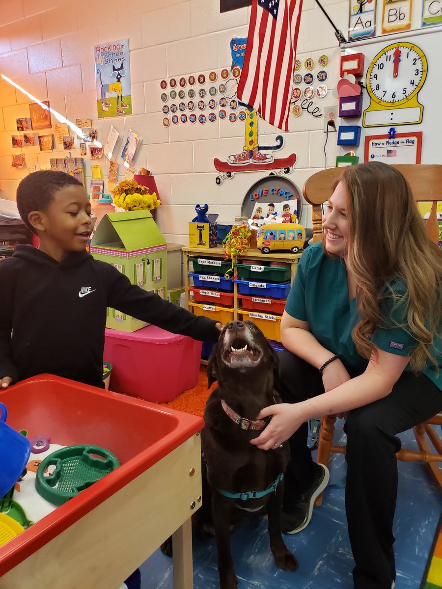 MtCarmelES_HCS's tweet photo. Pre-K had special visitors today: Mrs. Karli and Jessie visited. Mrs. Karli is a Community Helper!
@iammrsbolds @AntonioMattox2 @DrAttenyaScott @KrystalLRichter
#MustangsRock #CommunityBuilders #YouBelongInHenry @mr_bsclass #ExpectEarlyLearningHCS https://t.co/6kFbvtUaUv