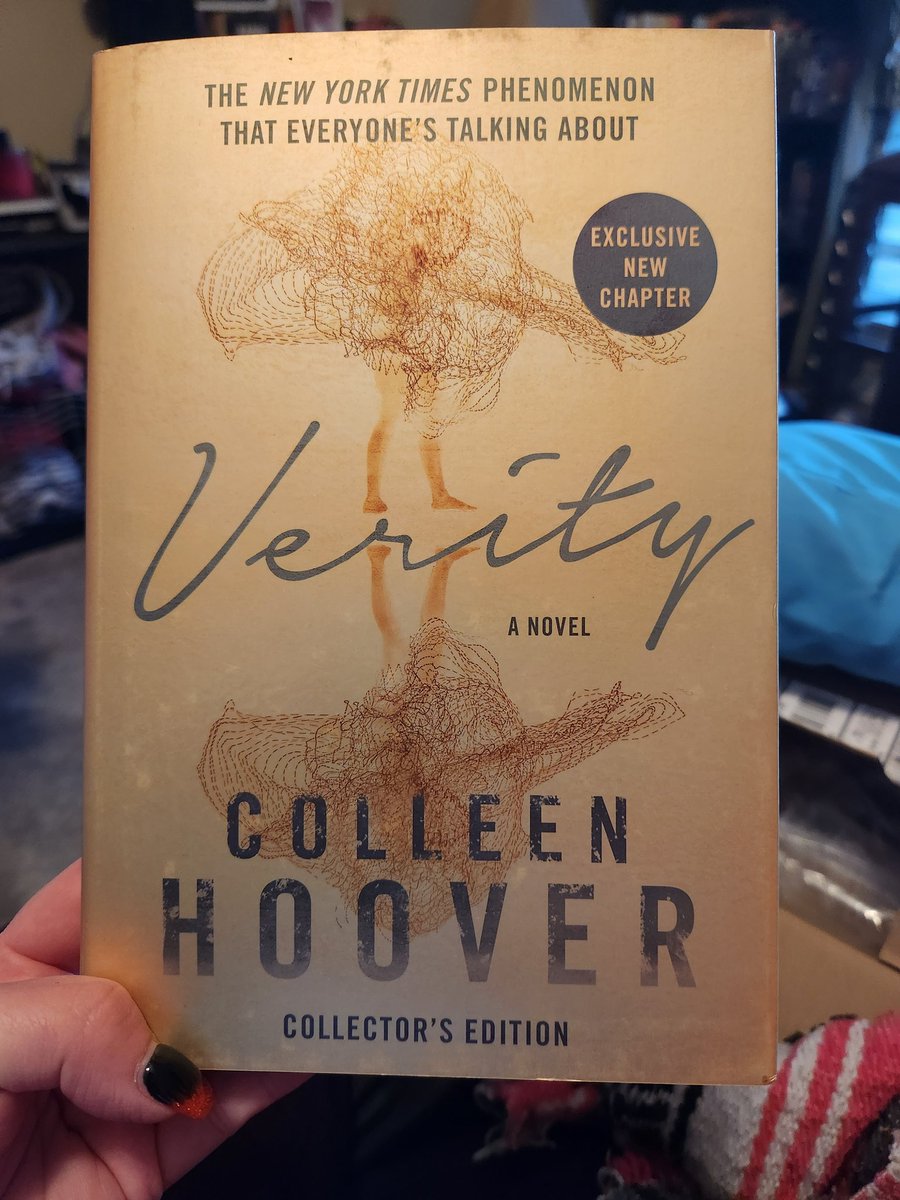 ReadingwCelebs's tweet photo. Super excited about these two editions! 

#RWRB #Verity https://t.co/B1c2PIlspA